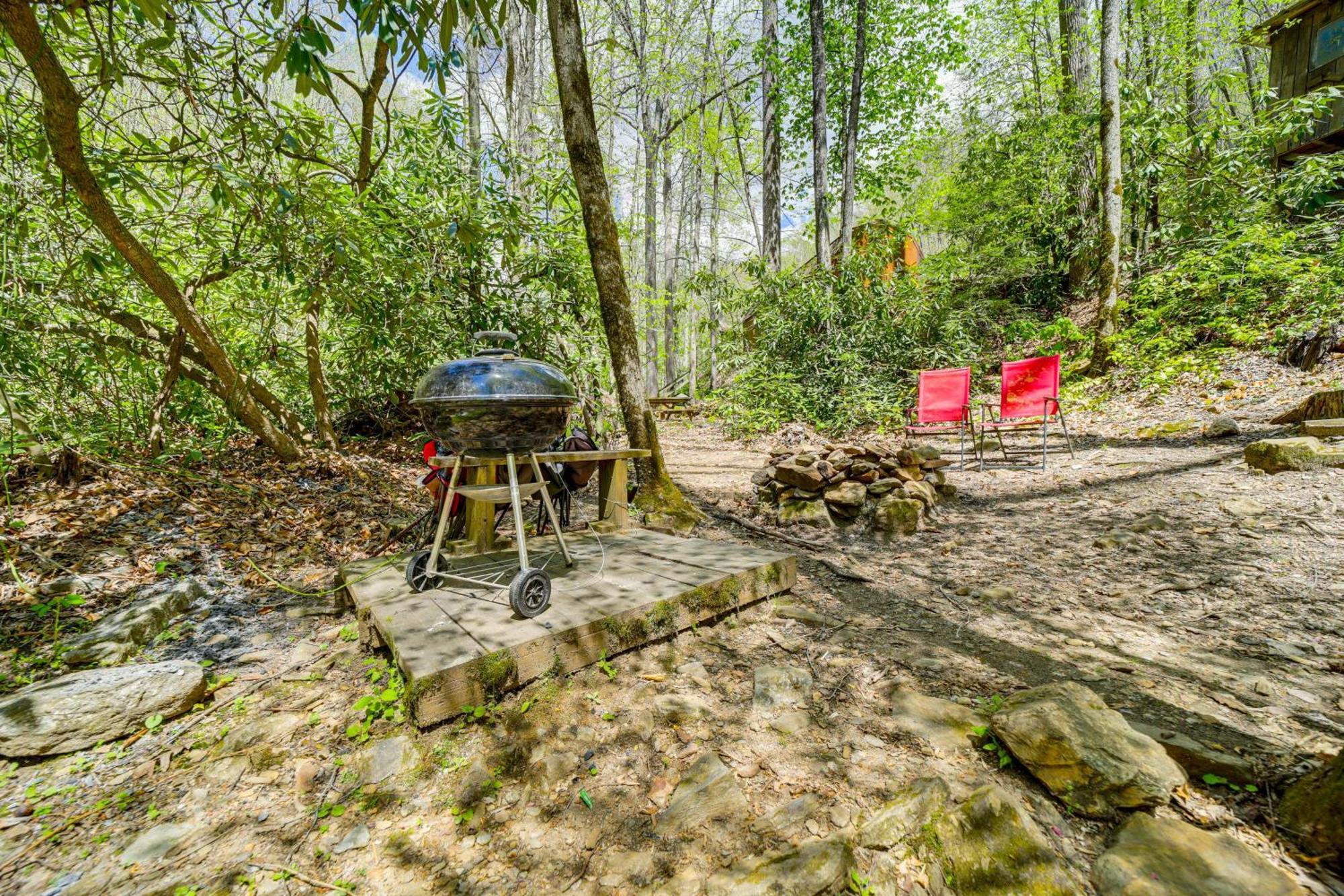 Creekside Whittier Cabin With Fire Pit Near Hiking! Exterior foto