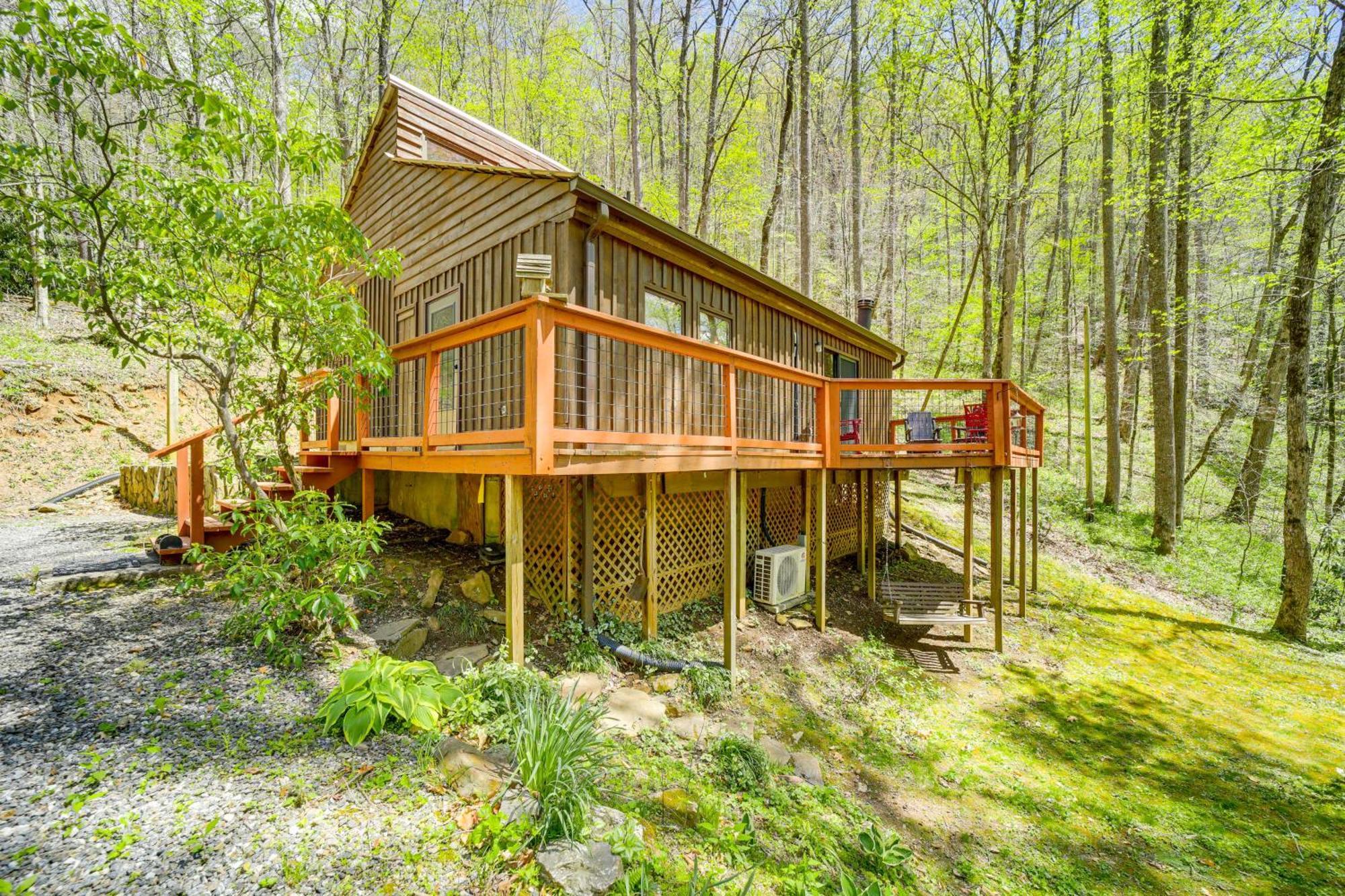 Creekside Whittier Cabin With Fire Pit Near Hiking! Exterior foto