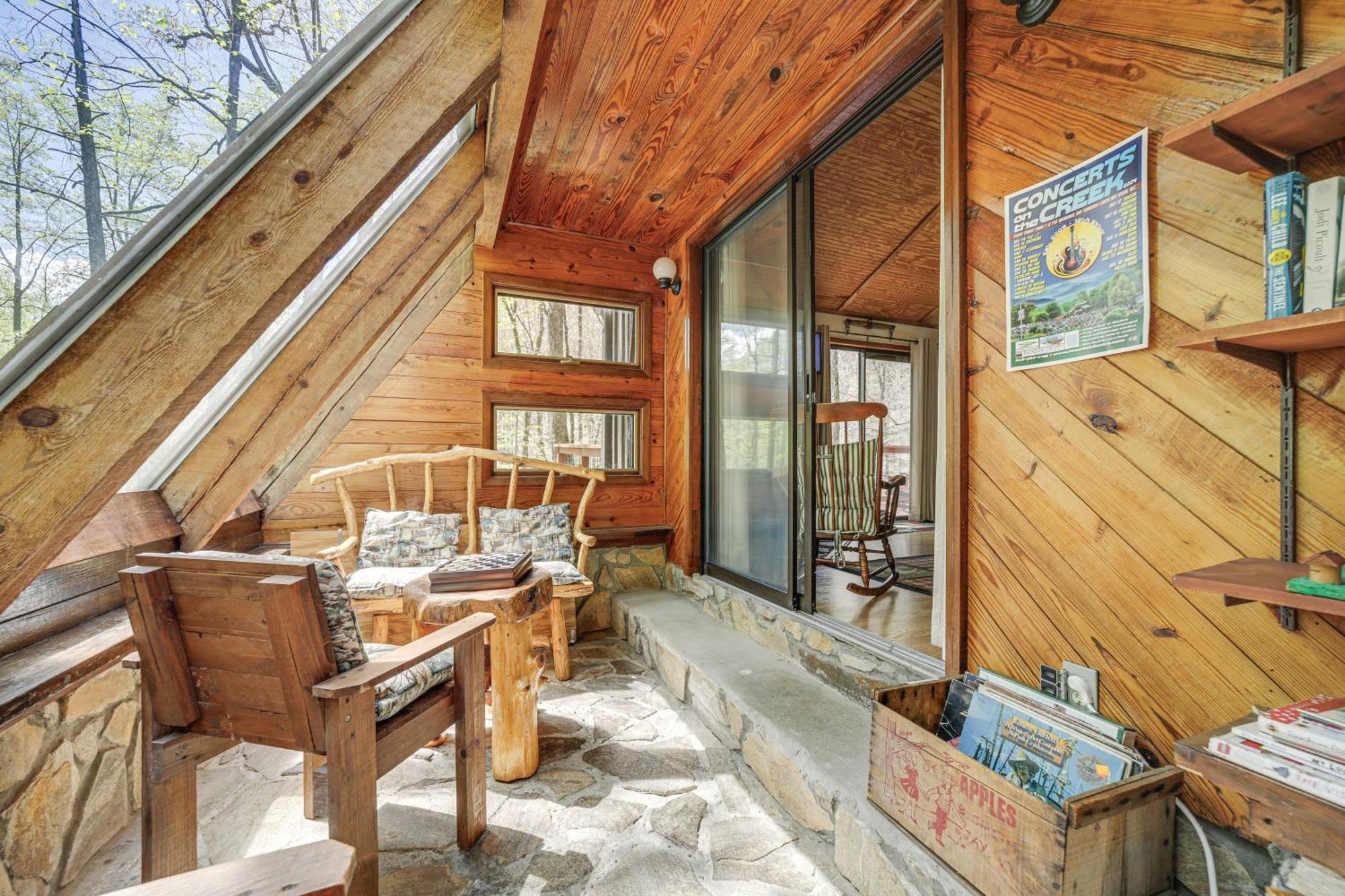 Creekside Whittier Cabin With Fire Pit Near Hiking! Exterior foto